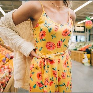 NWT Billabong jump-through size L